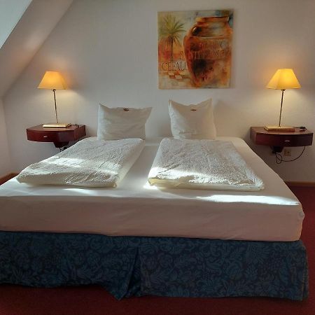 Der Heurige Im Gasthaus Zum Loewen Freising Extérieur photo