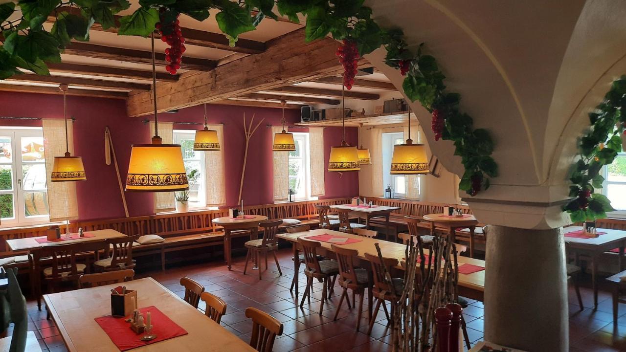 Der Heurige Im Gasthaus Zum Loewen Freising Extérieur photo